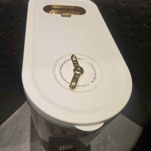 New in Box Rice Dispenser - Picture 2 of 5